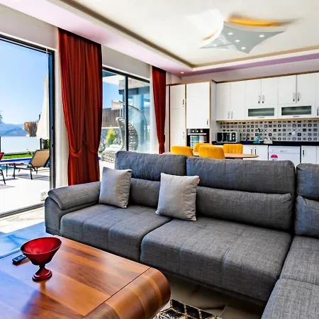 çavdır 2 Bedroom Secluded With Private Pool Hot Tub Villa Kalkan