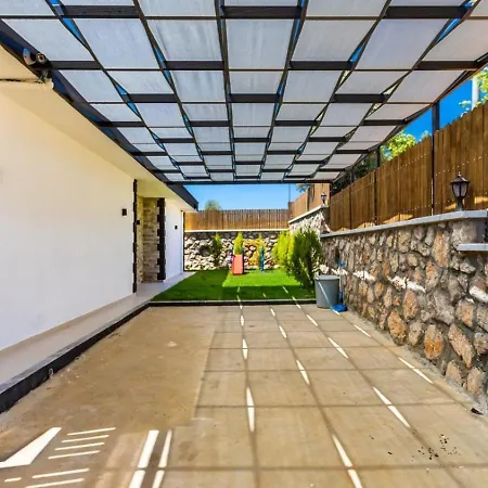çavdır 2 Bedroom Secluded With Private Pool Hot Tub *