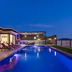 Cavdir 2 Bedroom Secluded With Private Pool Hot Tub *