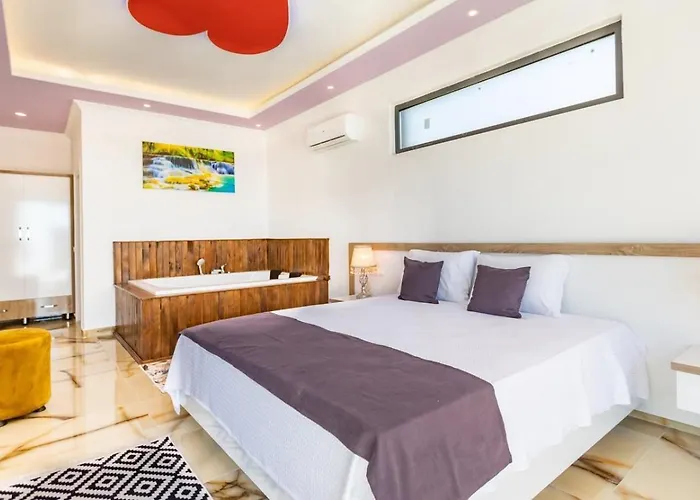 别墅 Cavdir 2 Bedroom Secluded With Private Pool Hot Tub 卡尔坎