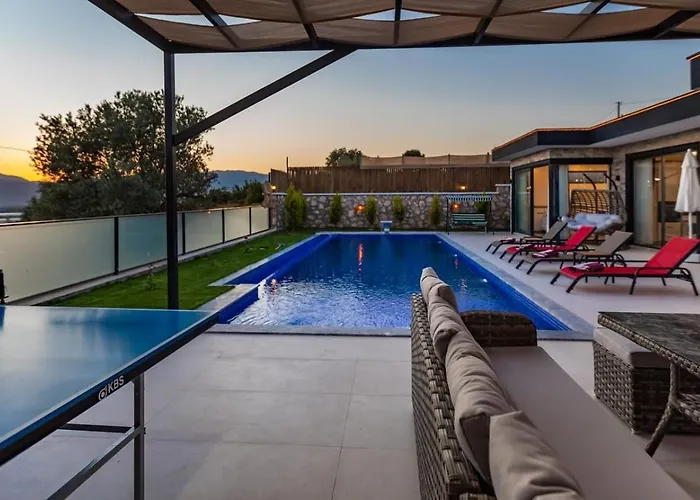 Cavdir 2 Bedroom Secluded With Private Pool Hot Tub 卡尔坎